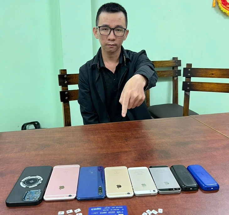 Bắt nghi phạm ở Cà Mau lừa bán hoa tươi Đà Lạt trên mạng