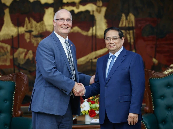 Thủ tướng đề nghị Mỹ có cách tiếp cận cân bằng hơn trong đàm phán thuế quan với Việt Nam