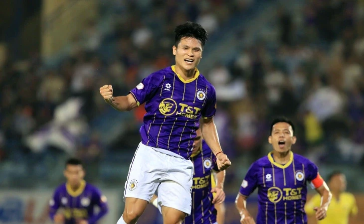 Ưu tiên cho thành tích hay nền bóng đá?