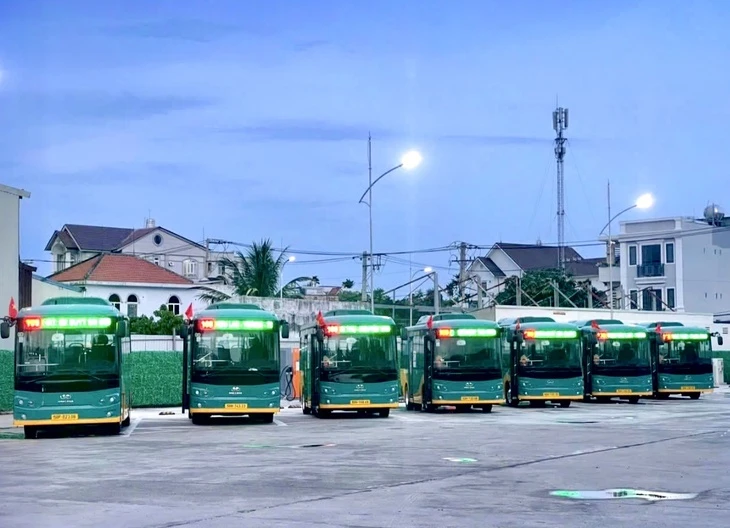 TP.HCM thêm buýt điện kết nối vào nhà ga T3 Tân Sơn Nhất