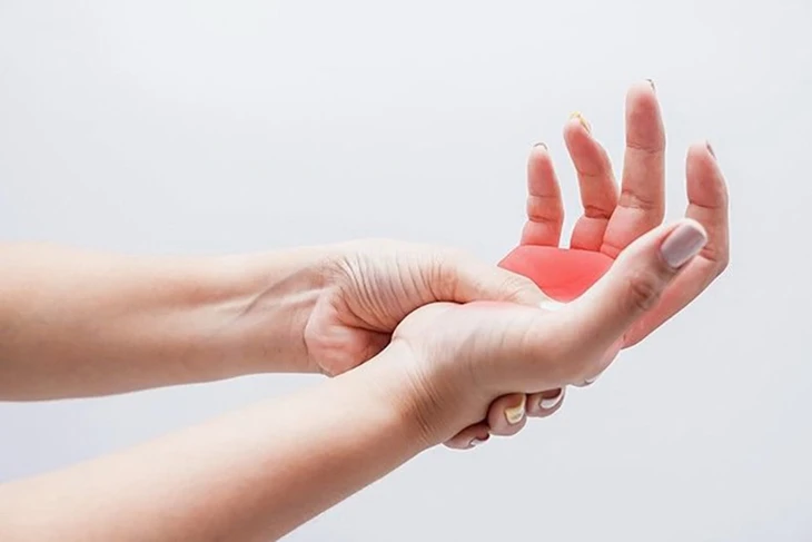 Co giật, khó thở, cẩn trọng nhầm bệnh nhầm thuốc