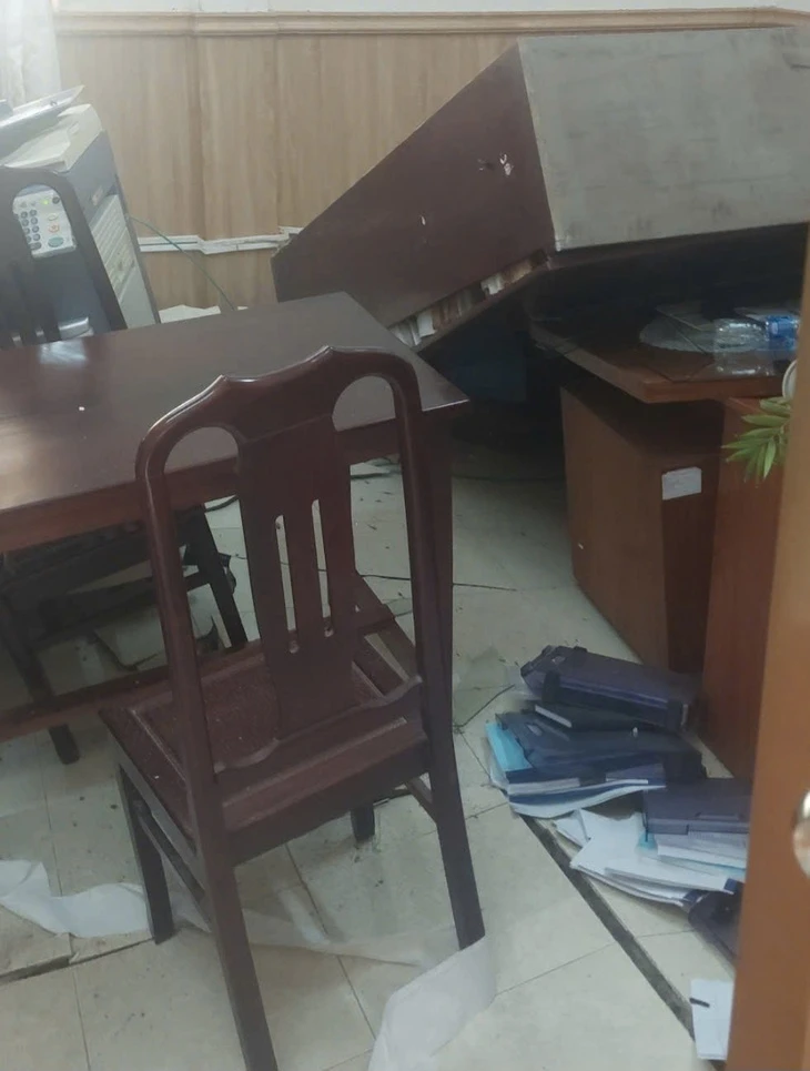 Sụt lún nền ở Sở Y tế Bạc Liêu, ngay giữa giờ làm việc
