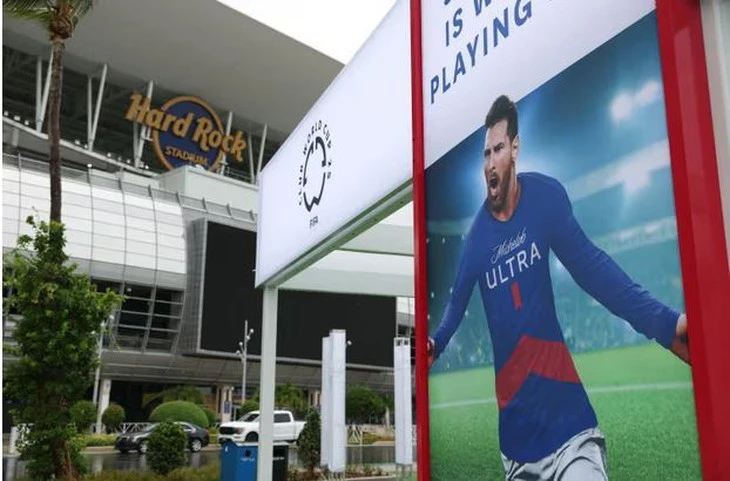 Nhiệt độ cao gây nguy hiểm cho cầu thủ và người hâm mộ tại World Cup các CLB 2025
