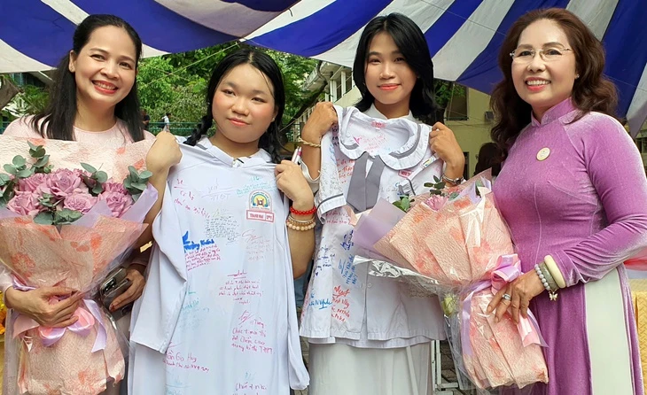 Lễ tri ân và trưởng thành tại Trường THPT Hùng Vương: Nếu em không phải là người xuất sắc…