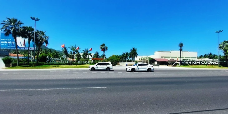 Tranh chấp, doanh nghiệp tự ý rào bãi biển Nha Trang