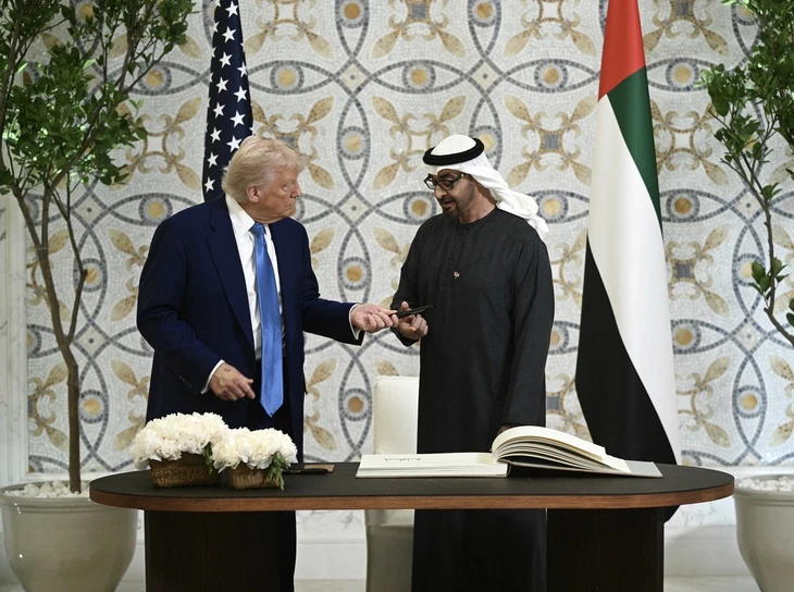 UAE ký loạt thỏa thuận trị giá 200 tỉ USD với Mỹ, cam kết đầu tư 1.400 tỉ USD