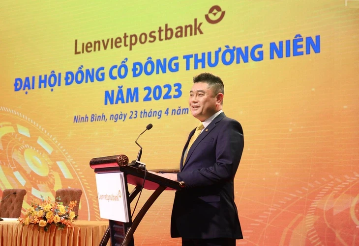 Lãi ngân hàng nơi bầu Thụy làm chủ tịch chững lại, doanh nghiệp liên quan làm ăn ra sao?