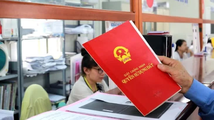 Sổ đỏ bị cấp sai thông tin, có phải làm lại thủ tục từ đầu?