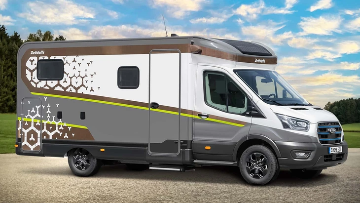 Nhà di động thuần điện từ Ford Transit: 240km/sạc, nội thất từ… ngô, cách nhiệt bằng nhựa tái chế