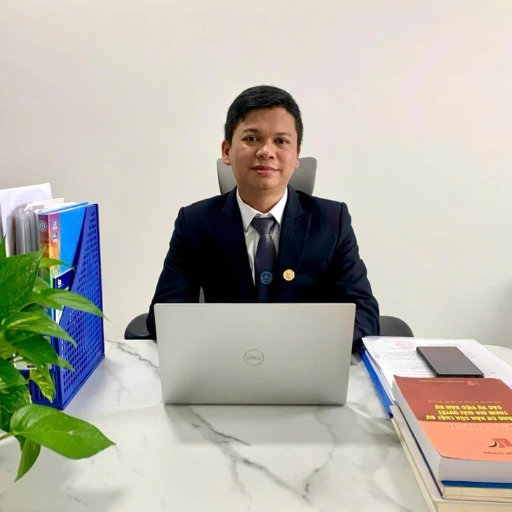Cho bạn vay lãi suất 10%/tháng, có phạm pháp không?