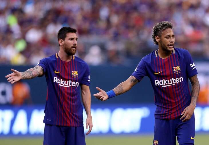 Neymar tiết lộ từng dạy Messi đá phạt đền