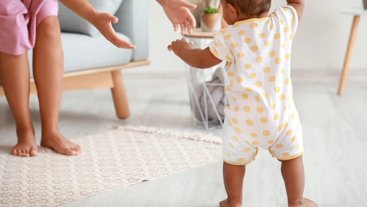 Trẻ chậm biết đi có thể học giỏi hơn