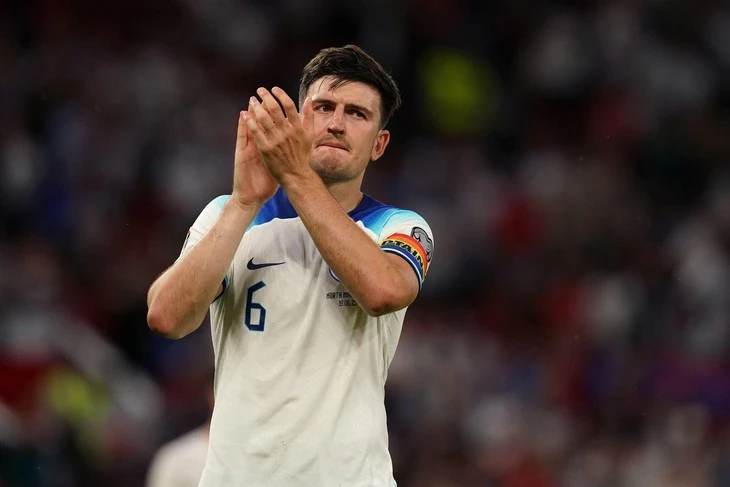 HLV Tuchel bị cả nhà Harry Maguire chỉ trích khi danh sách tuyển Anh bị rò rỉ