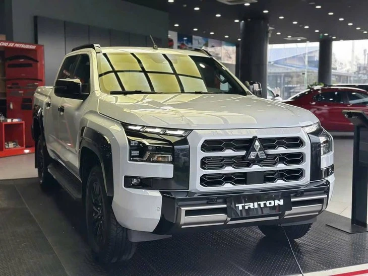 Tin tức giá xe: Mitsubishi Triton giảm giá tới 150 triệu đồng