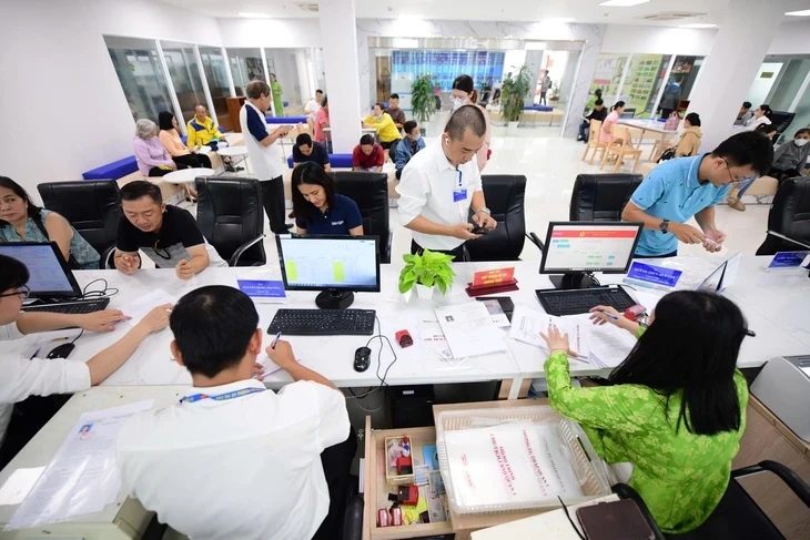 Bộ Nội vụ đề nghị bộ, ngành, địa phương báo cáo về cán bộ, công chức nghỉ theo nghị định 178, 67