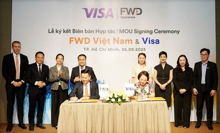 FWD Việt Nam và Visa hợp tác thúc đẩy bảo hiểm số