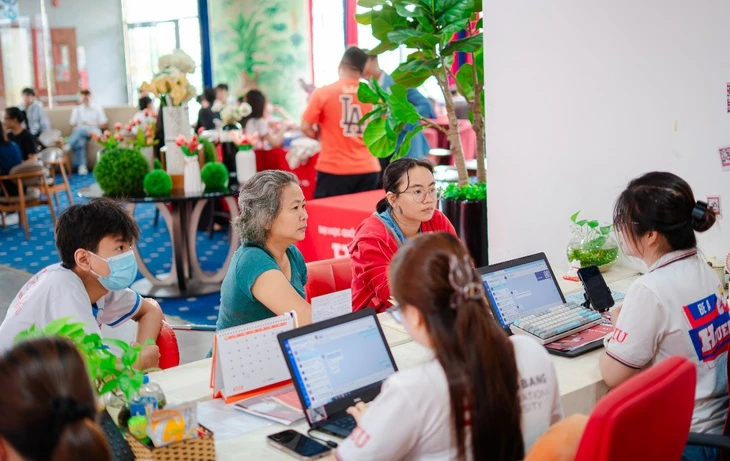 Trường đại học Quốc tế Hồng Bàng công bố điểm sàn xét tuyển 2025