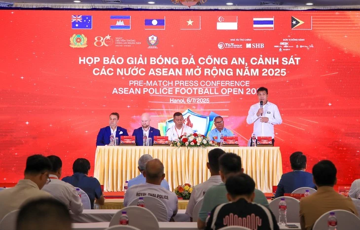 Công an, Cảnh sát các nước ASEAN tranh tài trên sân bóng ở Hà Nội
