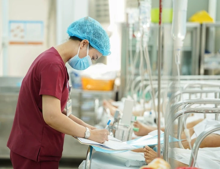 Áp dụng ERAS, mỗi ca phẫu thuật nội soi cắt đại trực tràng tiết kiệm 20 triệu đồng