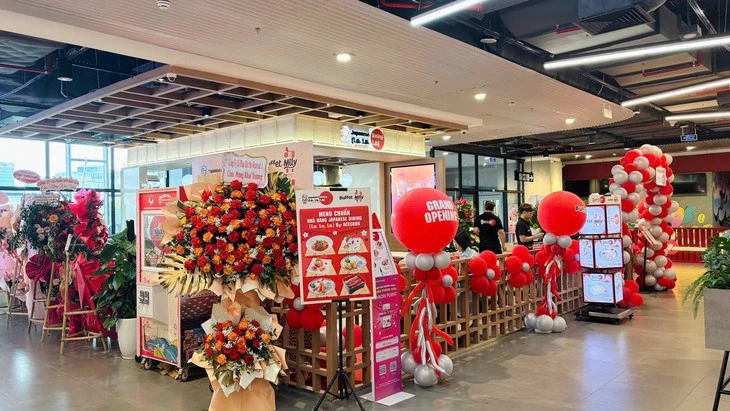 Acecook Việt Nam khai trương nhà hàng Japanese Dining (La La La)