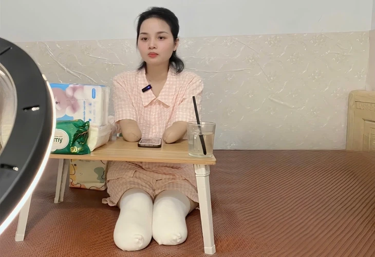 Người mẹ không tay chân vượt vực thẳm cuộc đời