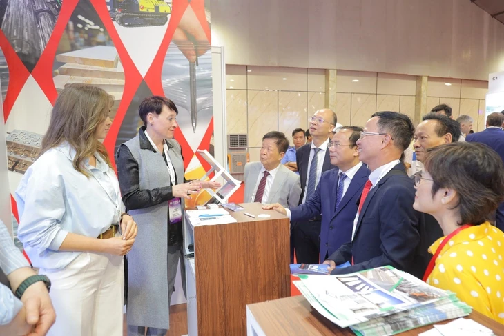 2.000 gian hàng giới thiệu sản phẩm xanh và công nghệ mới ngành xây dựng tại TP.HCM