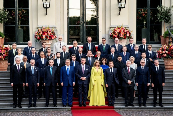 Ông Trump dự hội nghị thượng đỉnh NATO, vị thế cao hơn
