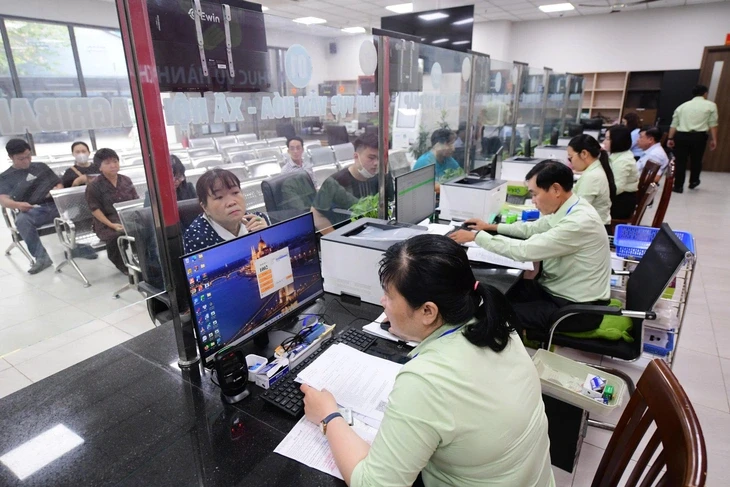 Phân cấp và yêu cầu '4 đủ'
