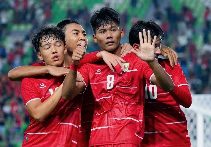 Cầu thủ U19 Indonesia bị cấm dùng mạng xã hội