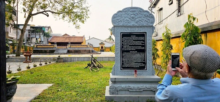 Chuyện lạ kinh thành Huế - Kỳ 7: 'Mùa' cúng âm hồn ở cố đô