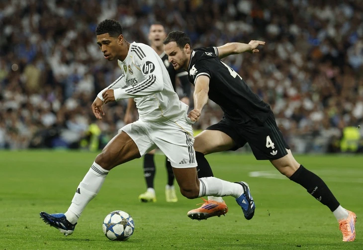 Real Madrid tiếp tục chuỗi thắng sát nút