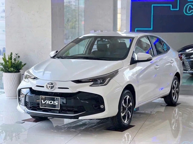 Tin tức giá xe: Hàng loạt sedan cỡ B giảm giá, xuống rẻ ngang Kia Morning, Hyundai Grand i10