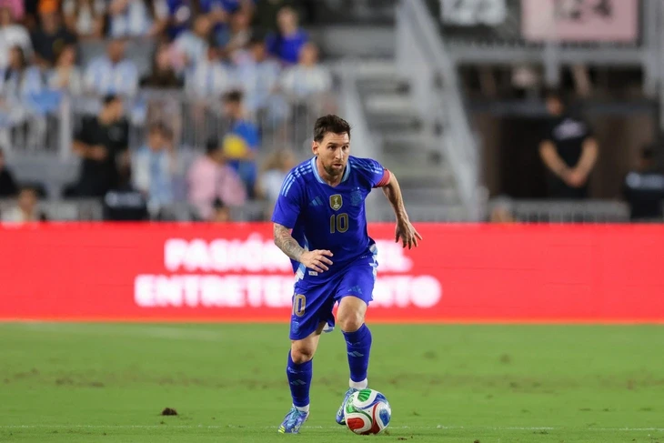 Messi muốn dự World Cup 2026