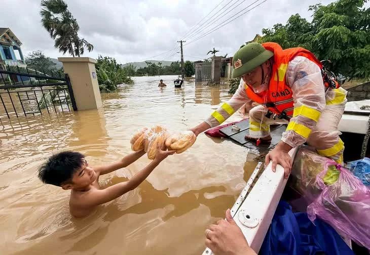 Lào, Cuba, Nicaragua, Dominica chia sẻ với Việt Nam sau bão Bualoi