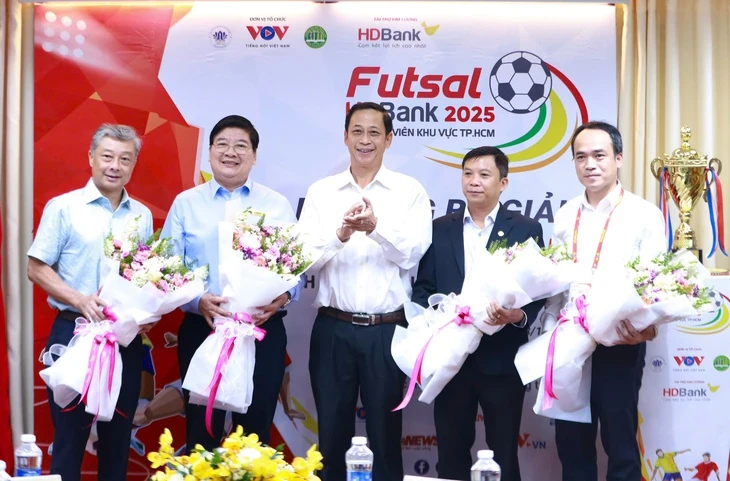 Sinh viên TP.HCM tranh tài ở giải Futsal quy mô lớn
