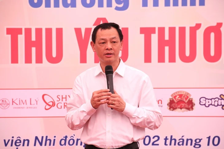Gần 2.000 phần quà Trung thu tặng bệnh nhi Bệnh viện Nhi đồng 1