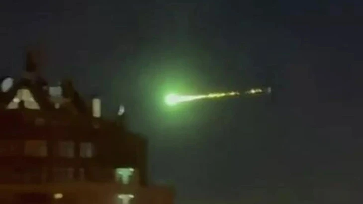 Vật thể sáng bay qua bầu trời Matxcơva, NASA có động thái mới