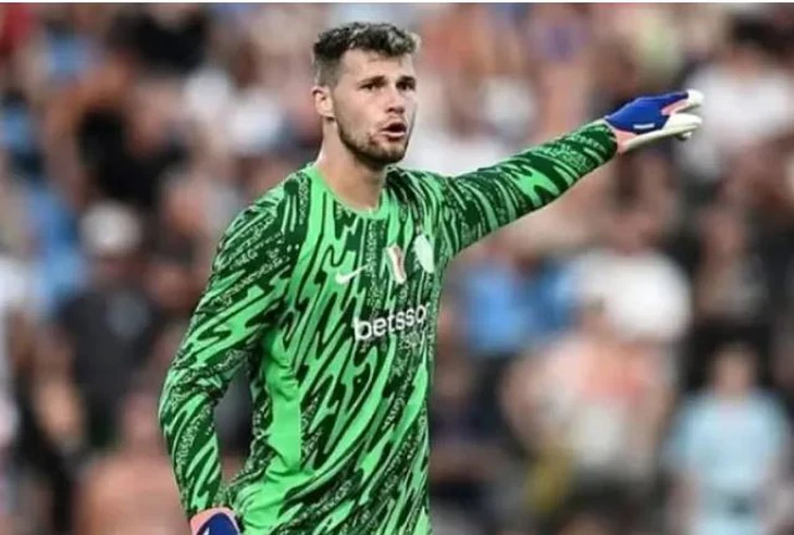 Thủ môn của Inter Milan lái xe tông chết ông lão 81 tuổi ngồi xe lăn