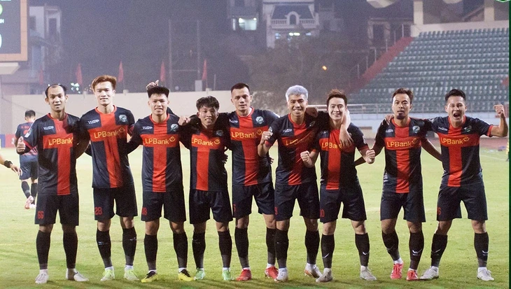 Phù Đổng Ninh Bình được cấp phép có điều kiện tham dự V-League