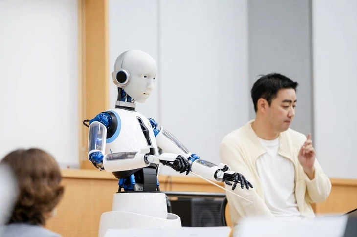 Hàn Quốc phát triển robot 'giải bài toán' dân số già