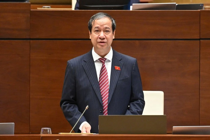 Chất vấn Bộ trưởng Nguyễn Kim Sơn: Đại biểu mong sớm chấm dứt ‘kỳ thi kinh hoàng’ vào lớp 10