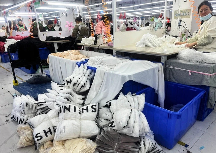 Nhà bán lẻ bỏ thị trường Mỹ khi bưu kiện nhỏ bắt đầu bị đánh thuế, Temu 'lách luật'