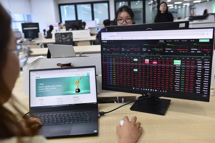 Chứng khoán diễn biến 'lạ', không như kỳ vọng của giới đầu tư