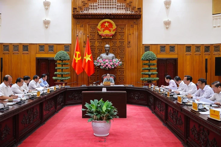 Thủ tướng: Triển khai chiến dịch thần tốc xây 100 trường nội trú ở 100 xã biên giới