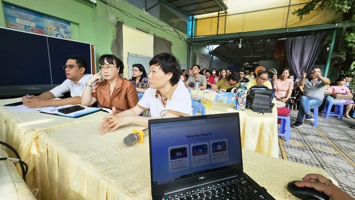 Dạy AI quá sớm sẽ làm 'cùn trí tuệ' trẻ?