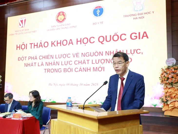 Để người giỏi chuyên môn không chỉ phấn đấu làm quan chức, đất nước có 100 ông Phạm Nhật Vượng