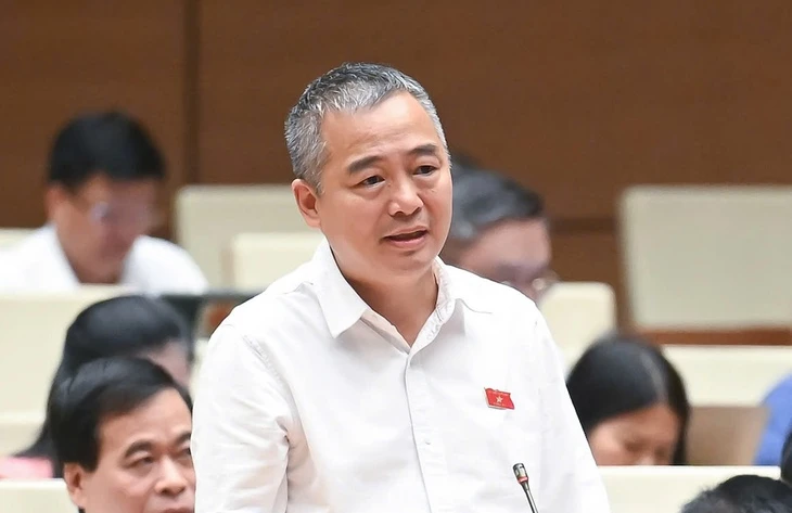 Đại biểu Nguyễn Lân Hiếu: Bệnh viện trung ương quá tải do người dân không tin tuyến huyện, tỉnh