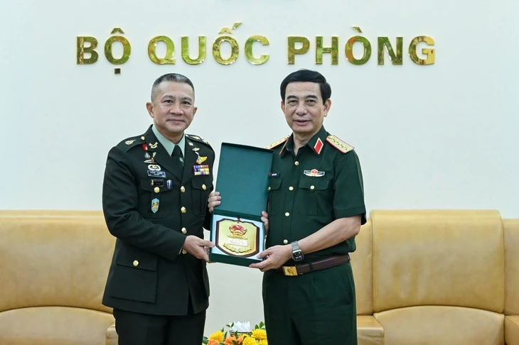 Đại tướng Phan Văn Giang tiếp Tư lệnh Lực lượng Quốc phòng Thái Lan