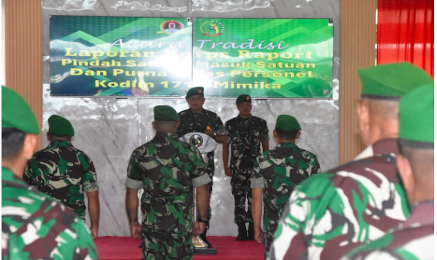Dandim 1710/Mimika Pimpin Acara Tradisi Korps Pindah Satuan, Masuk Satuan dan Purnatugas Personel
