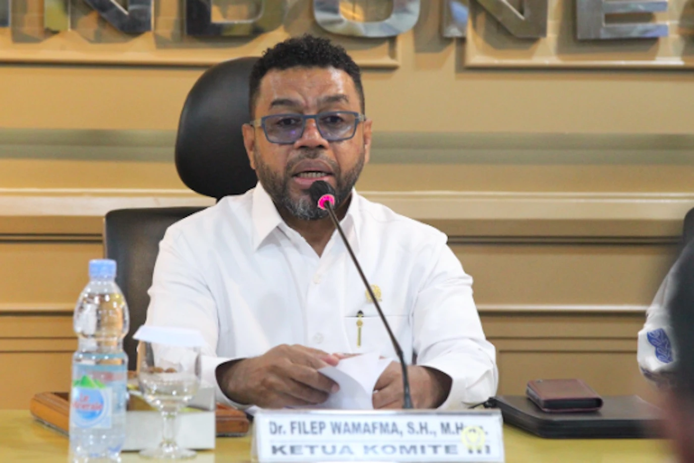 Senator Filep Wamafma Merespons Keluhan Masyarakat Raja Ampat Soal Tambang Nikel